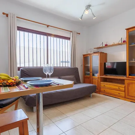 2 Bedroom Cozy In *