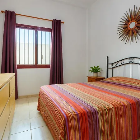 2 Bedroom Cozy In Puerto del Rosario (Fuerteventura)